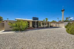 Relaxing 3BR House | Vegas Stay Near Arts District - Image 4