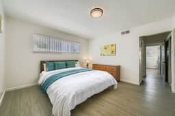Relaxing 3BR House | Vegas Stay Near Arts District - Image 3