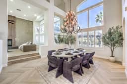 5000sf Renovated Luxury Villa near Summerlin - Image 4