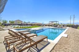 ᨒ Cielo, a luxury pool villa with pickleball