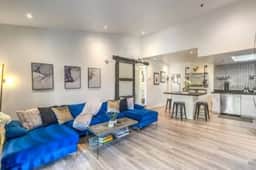 Dual King Suites! Modern Apt 5 Min to the Strip