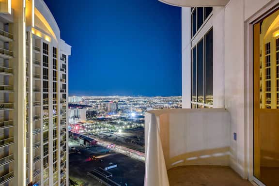 F1 View + Strip Views, 34th Floor at MGM Signature - Image 2