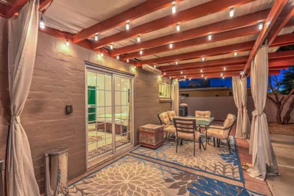 Chic Downton Vegas 3 BR Cottage with a Pool! - Image 4