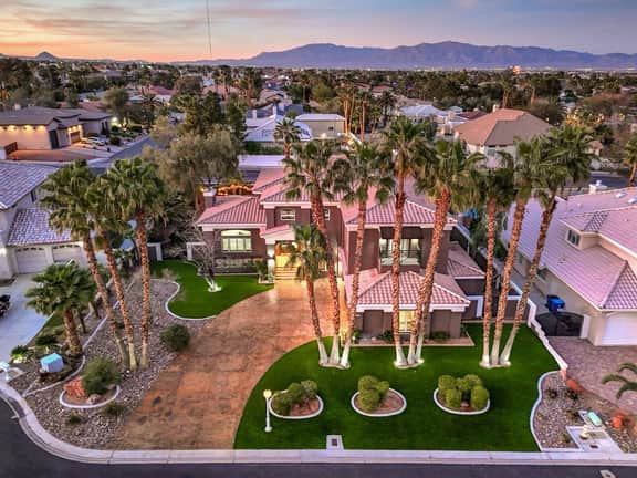5000sf Renovated Luxury Villa near Summerlin - Image 5