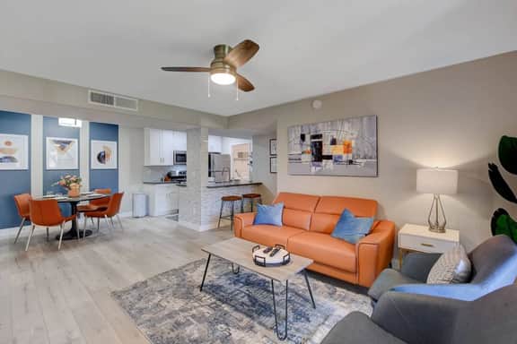 Modern 2BR Condo | Pool, Spa, Gym | Near Strip