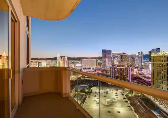 30th Floor Strip Views MGM Signature - Image 2