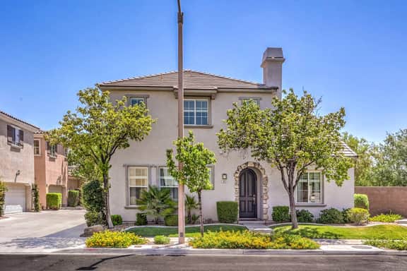Upscale Summerlin Home | Furnished 2BR + Workspace - Image 2