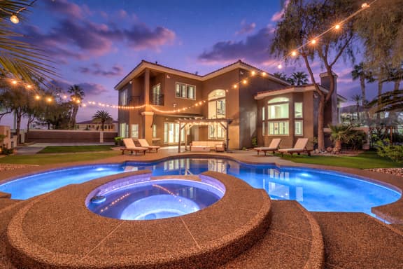 5000sf Renovated Luxury Villa near Summerlin - Image 1